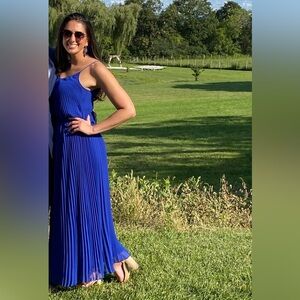 Long blue dress